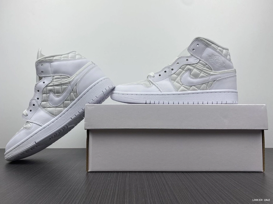 Reps 1 - Quilted (W) Mid Jordan DB6078-100 White 0515
